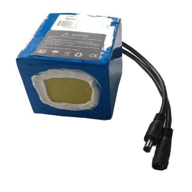14,8 V Li-Ionen-Akku 18650 Icr18650-4s4p 8800 mAh für LED-Bühnenbeleuchtung