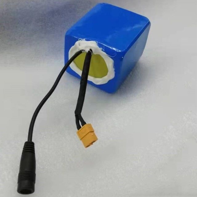 12 Volt 10ah Lithiumbatterie 18650 3 Zellen in Serie mit XT60-Ausladesteck