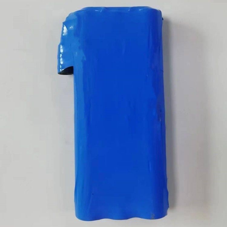 3S2P 21700 Batterie 11,1V 10000mAh zweischichtige Größe mit Fassanschluss ohne Draht