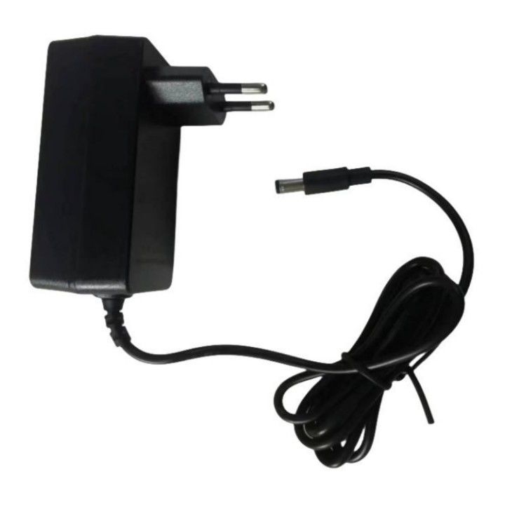 CE 12.6 V 2A Ladegerät EU-Stecker DC5521 Fassanschluss für die Verwendung mit 12 V Batterie