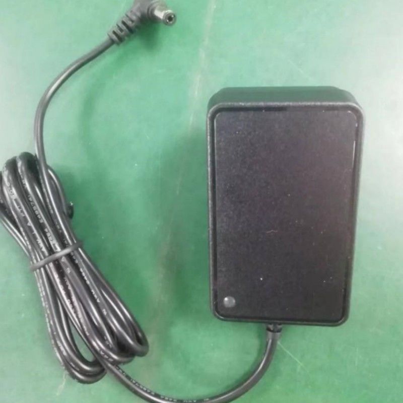12V-Ladegerät 2A US-Stecker DC-Bekehrkopf 90° 2,1 mm Fass Jack Zwei Ampere