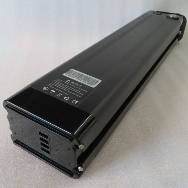 48V 20Ah Silber Fisch Stil E-Bike Batteriepack mit 13S8P 104pcs Zellen 515mm Länge
